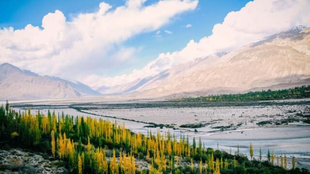 Ladakh Package Tour from Pune – 2024 Best Offers!